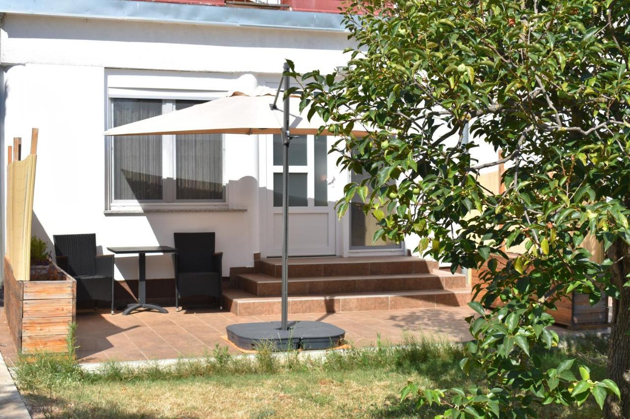 Relax & Enjoy - * Marcana